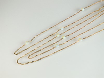 Lot 103 - An opal bead guard chain