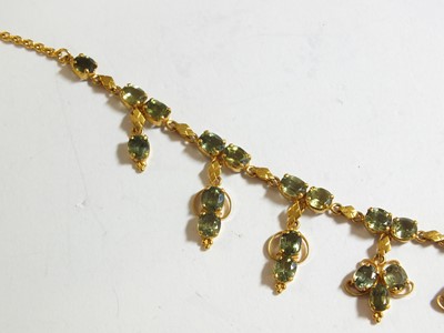 Lot 63 - A green sapphire fringe necklace