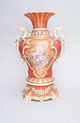 Lot 312 - A large Capodimonte porcelain vase on stand