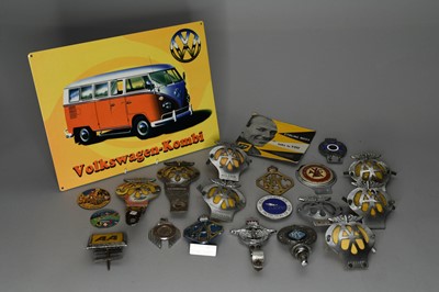 Lot 491 - A collection of automobile association and other badges