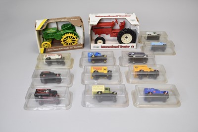 Lot 98 - A collection of models