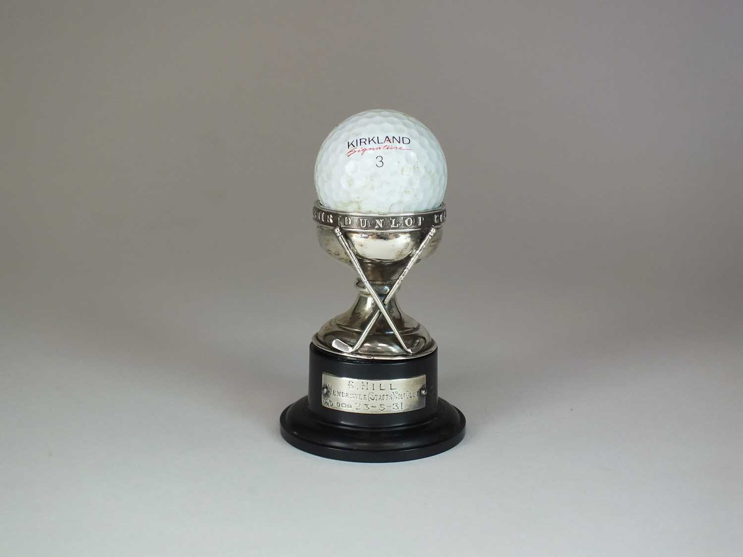Lot 16 - A 'hole in one' silver trophy