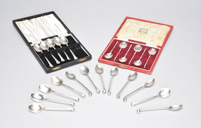 Lot 314 - A collection of silver spoons