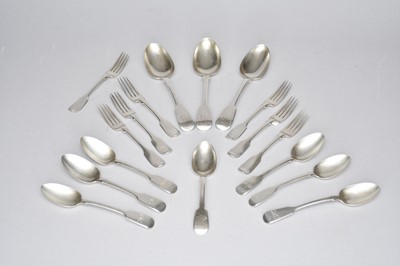 Lot 320 - A harlequin collection of silver Fiddle pattern flatware