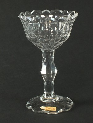 Lot 276 - George III sweetmeat glass