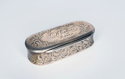 Lot 318 - A Victorian silver scrollwork decorated snuff box