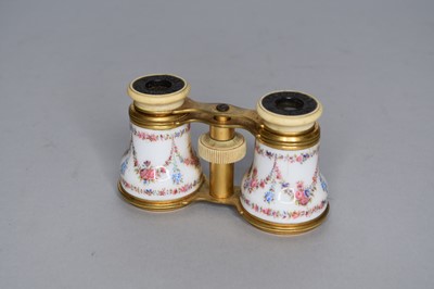 Lot 516 - A pair of gilt metal and enamel opera glasses by Howell James & Co