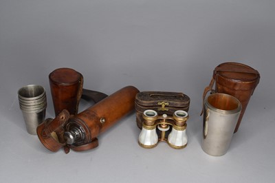 Lot 498 - An assembled group of collectables