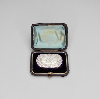 Lot 334 - A Victorian cased silver snuff box