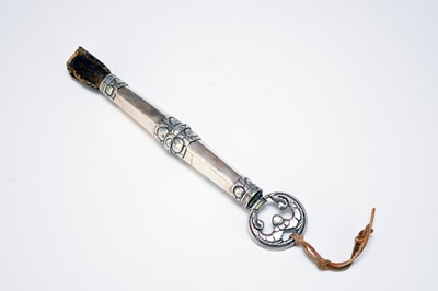 Lot 398 - An Indian silver fly whisk handle, 19th century