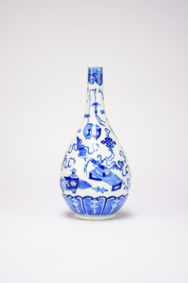 Lot 330 - A Chinese blue and white bottle vase, 19th century