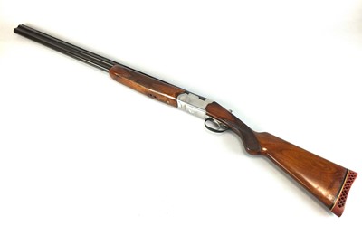 Lot 414 - A Webley and Scott 12 bore double barrel shotgun, over and under