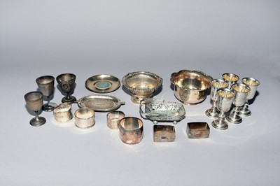 Lot 20 - A small collection of silver and plate