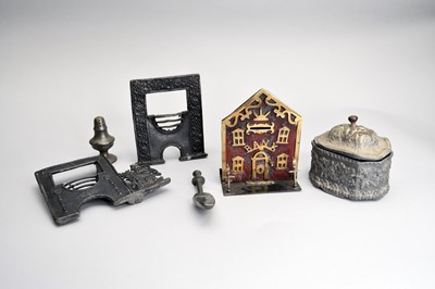 Lot 537 - A group of Victorian and later metalwares