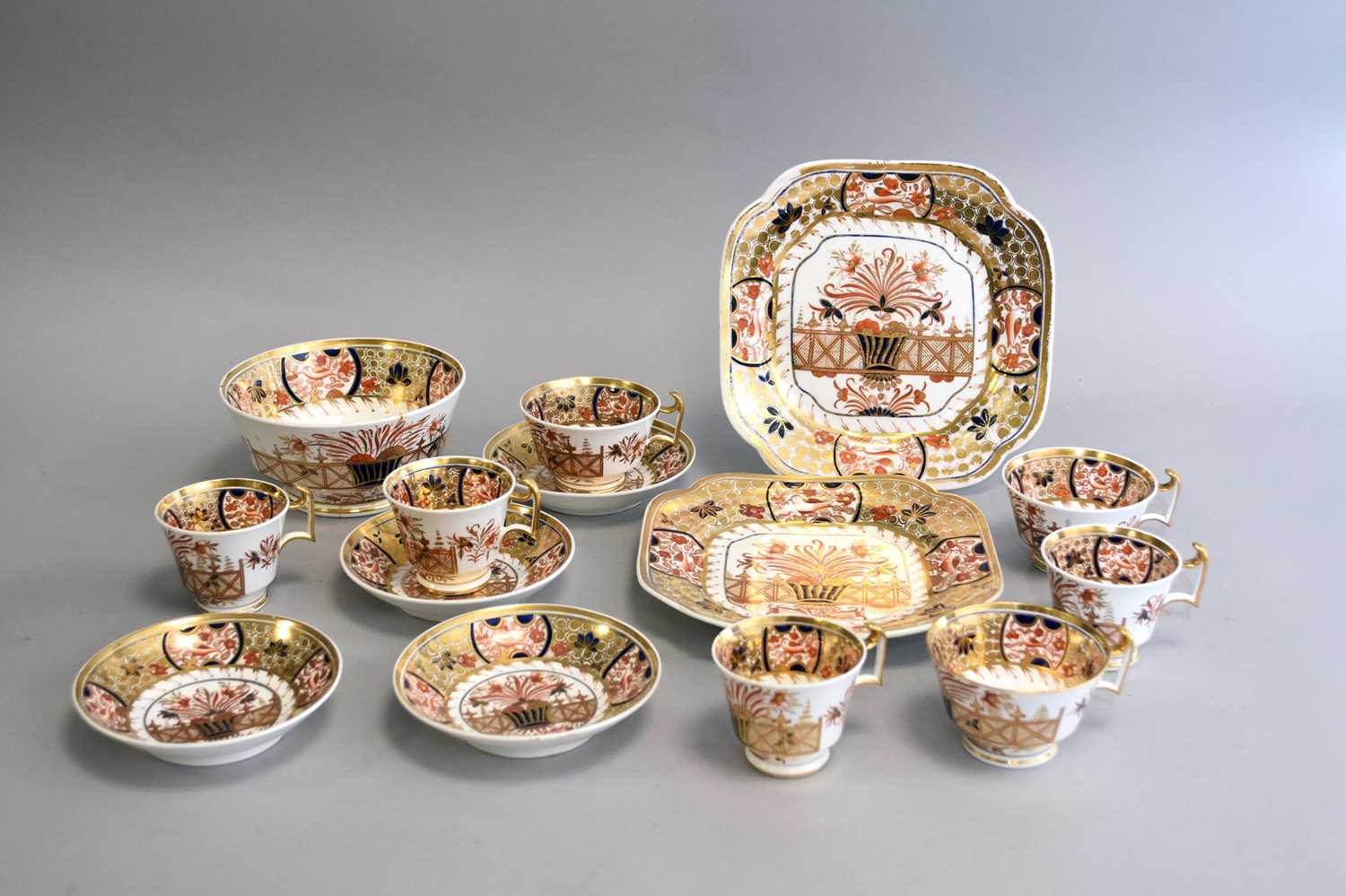 Lot 286 - A Spode imari partial tea and cover service, early 19th century