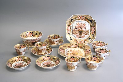 Lot 286 - A Spode imari partial tea and cover service, early 19th century