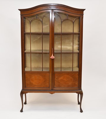 Lot 546 - An Edwardian mahogany display cabinet