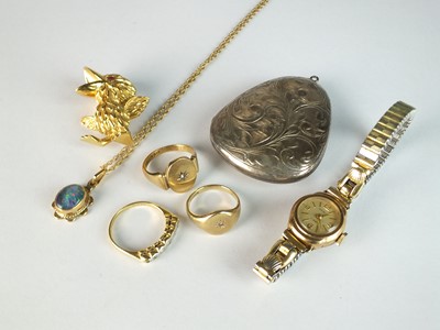 Lot 77 - A collection of jewellery and costume jewellery