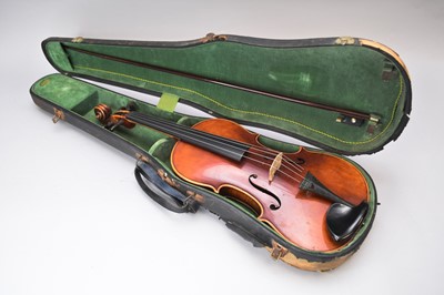 Lot 440 - An early 20th century violin