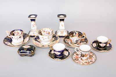 Lot 272 - A collection of Coalport cobalt and imari porcelain, 19th and early 20th century