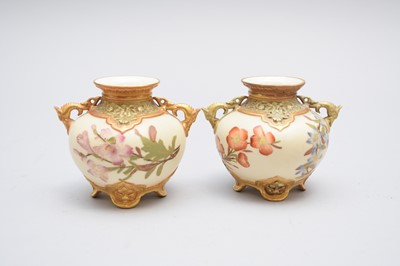Lot 181 - A pair of Royal Worcester vases