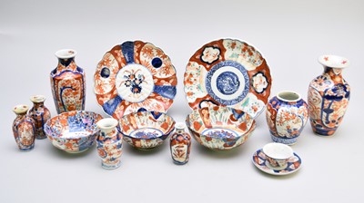Lot 209 - A collection of Japanese Imari porcelain