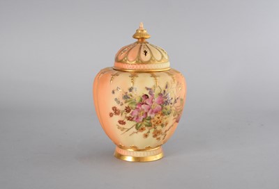 Lot 250 - Royal Worcester blush ivory pot pourri jar and cover