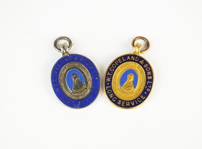 Lot 268 - A 9ct gold and blue enamel oval medal