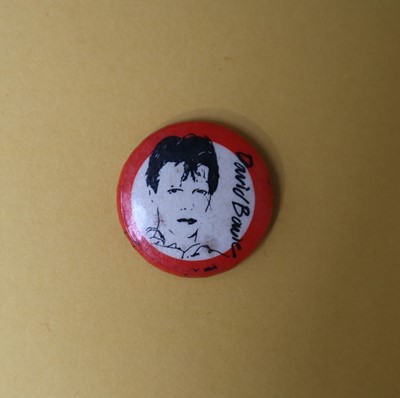 Lot 121 - David Bowie Scary Monsters Pin Button Badge