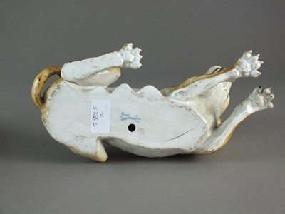 Lot 310 - A pair of Meissen models of a lion and lioness