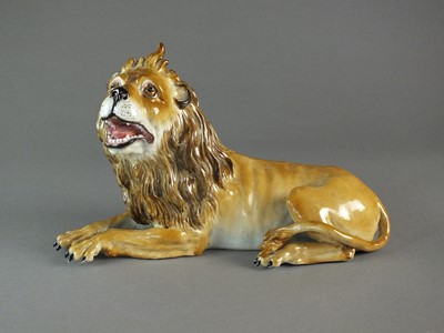 Lot 310 - A pair of Meissen models of a lion and lioness