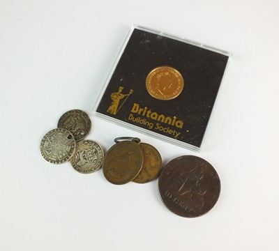 Lot 262 - A small collection of coins