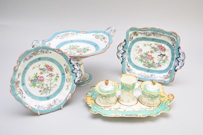 Lot 374 - A group of English pottery and porcelain