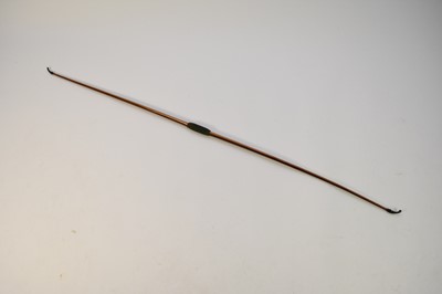 Lot 329 - An Aldred of London 6' 45lb ye-wood longbow