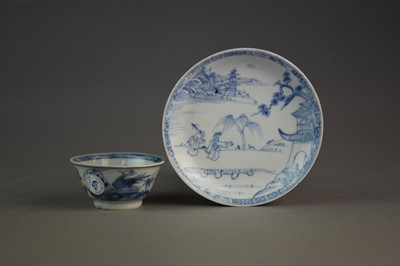 Lot 24 - A Chinese Ca Mao cargo teabowl and saucer, circa 1725