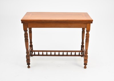 Lot 422 - An Edwardian walnut and satinwood inlaid card table