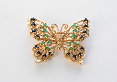 Lot 27 - A 14ct gold emerald and sapphire butterfly brooch