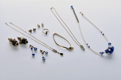 Lot 307 - A collection of 9ct gold jewellery