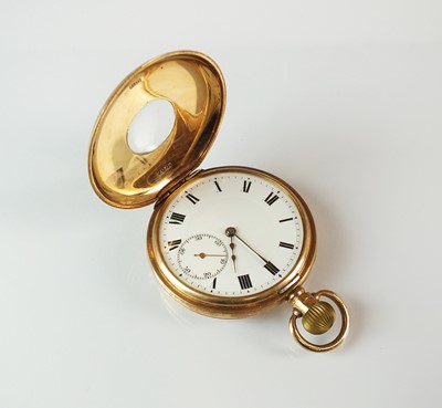 Lot 166 - A Gentleman's 9ct gold half hunter pocket watch