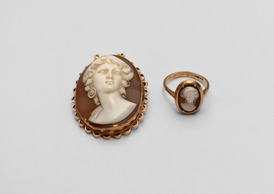 Lot 49 - A cameo brooch and a cameo ring