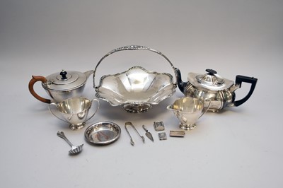 Lot 297 - A collection of silver and plate