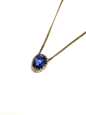 Lot 311 - A single stone sapphire pendant