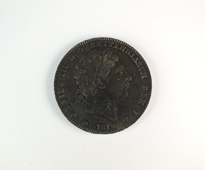 Lot 367 - A George III crown