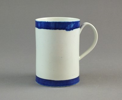 Lot 283 - Unusual Caughley porcelain mug, circa 1780