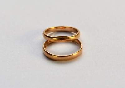 Lot 73 - Two 22ct gold wedding bands