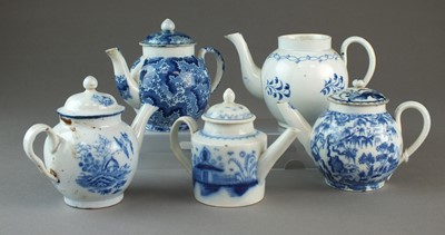 Lot 25 - Five blue and white teapots, circa 1800-20...