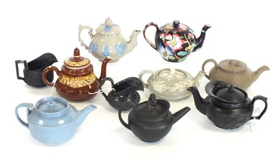 Lot 31 - A group of assorted child or bachelor's...