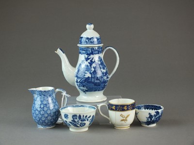 Lot 34 - A small group of toy tea and coffeewares late...