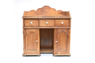 Lot 338 - A late Victorian/Edwardian pine pedestal dressing table