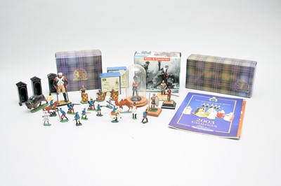 Lot 278 - A collection of boxed and unboxed painted lead figures